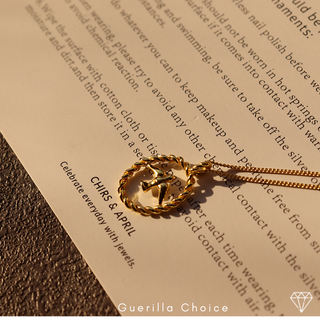 MADELYN GOLD NECKLACE