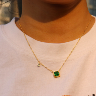 GERTRUDE CRYSTAL NECKLACE
