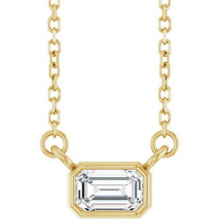 Éclat Solitaire Emerald-Cut Diamond Necklace