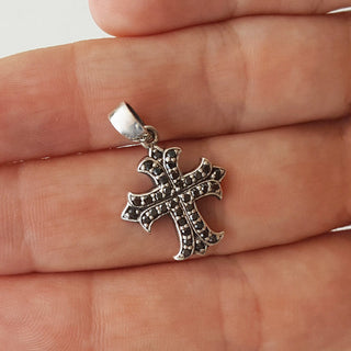 Black&White Cross