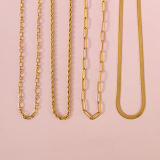 Viv Herringbone Chain Necklace