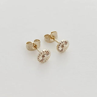 Daisy Studs