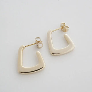 Demi Hoops