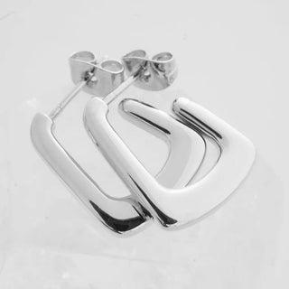 Demi Hoops