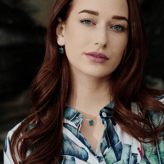 Envy- Endless Emerald Earrings