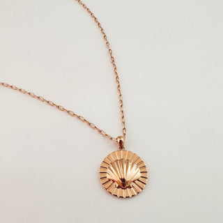 Shelldallion Necklace