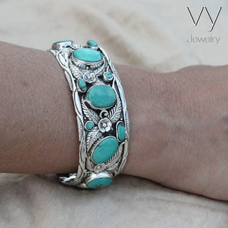 Turquoise Leaves